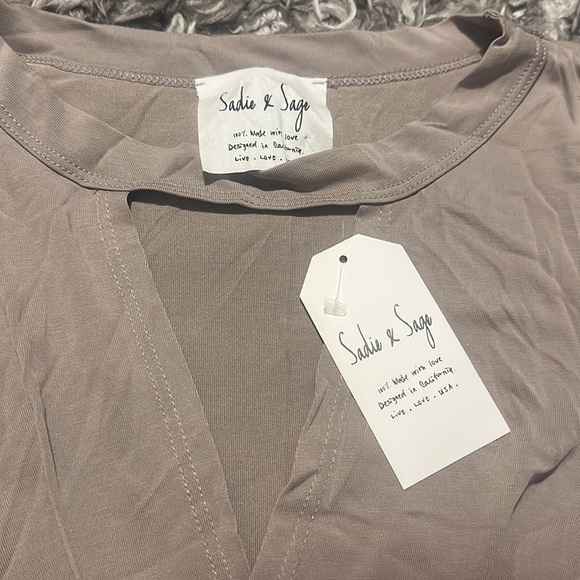Plain tan brand new Sadie and sage shirt - Picture 2 of 4
